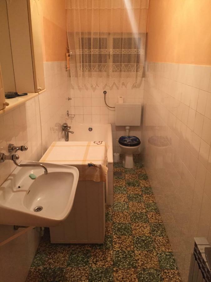 Apartman Frane 6+2 โบรดาริตซา ภายนอก รูปภาพ